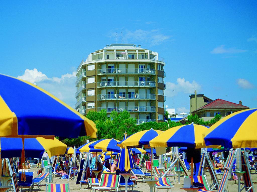 Lignano Sabbiadoro Sea Front Lejlighed Eksteriør billede