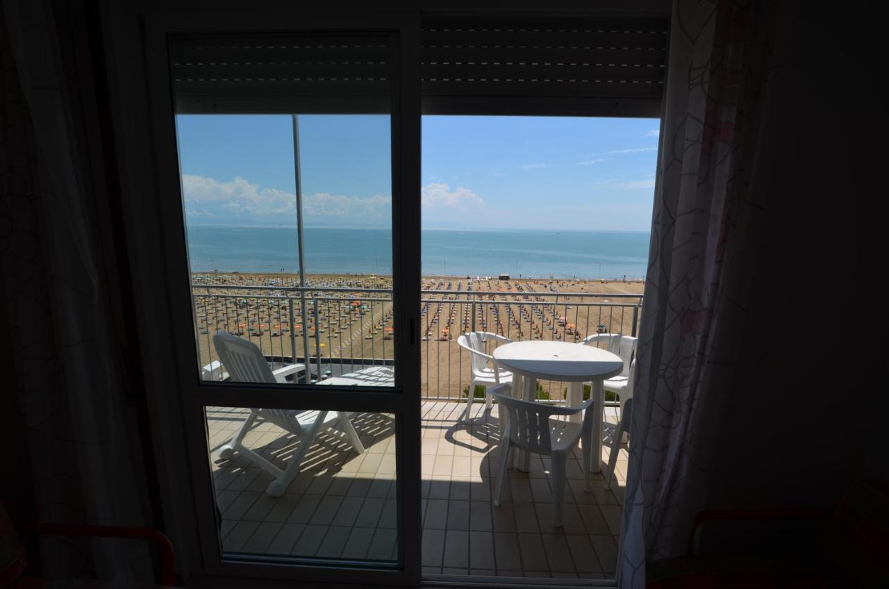 Lignano Sabbiadoro Sea Front Lejlighed Eksteriør billede